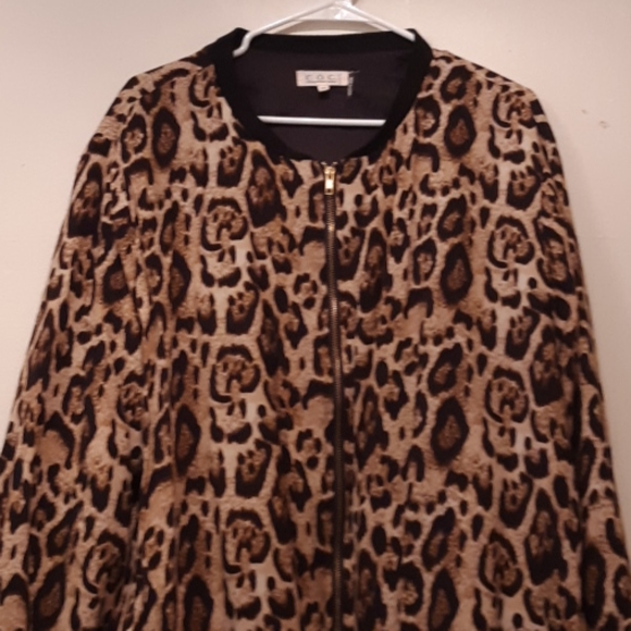 Women's Leopard PRINT jacket - Picture 5 of 11